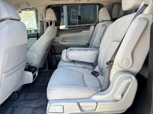 Used 2022 Honda Odyssey EX image 19
