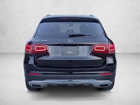 Used 2022 Mercedes-Benz GLC 300 image 4