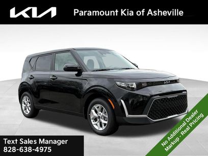 New 2025 Kia Soul LX