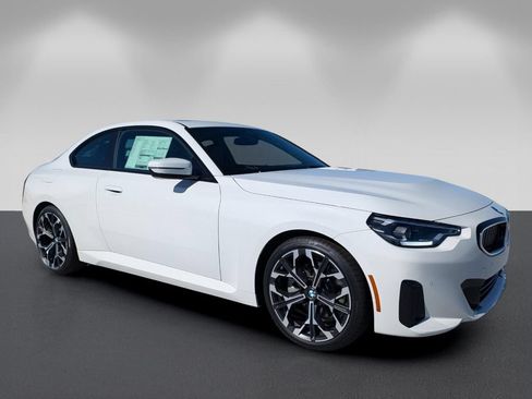 New 2026 BMW 230i Coupe w/ Convenience Package RWD image 1