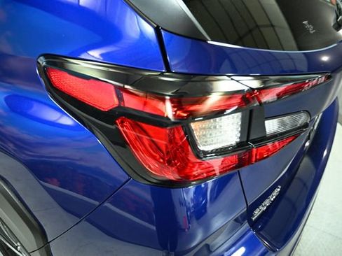 Used 2025 Subaru Crosstrek 2.0i Premium image 12