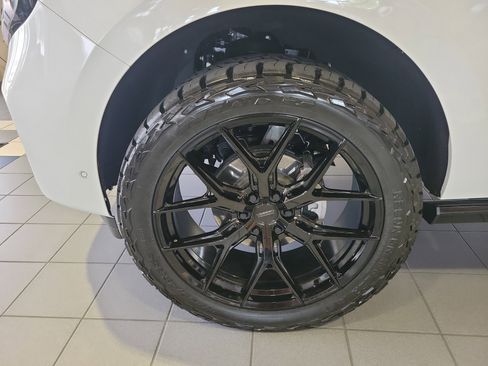 New 2025 Ford Expedition Platinum w/ Platinum Ultimate Package image 8