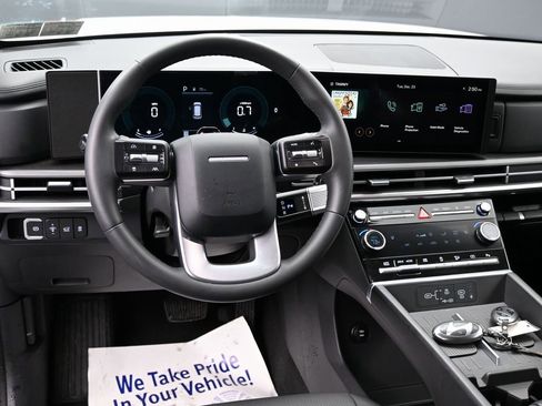 Used 2024 Hyundai Santa Fe SEL image 28