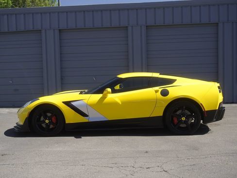 Used 2014 Chevrolet Corvette Stingray Coupe w/ 3LT Preferred Equipment Group RWD image 2