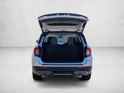 New 2026 Ford Explorer Active w/ Active Comfort Package image 6