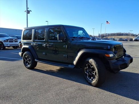Used 2021 Jeep Wrangler Unlimited Sport image 4