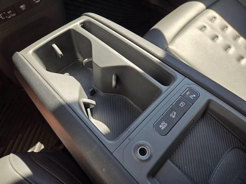 Certified 2024 Kia EV9 Wind AWD/4WD image 33