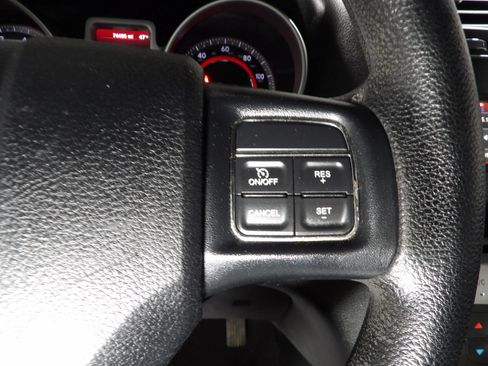 Used 2018 Dodge Journey SE w/ Blacktop Package FWD image 18