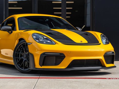 Certified 2025 Porsche 718 Cayman GT4 RS RWD image 10