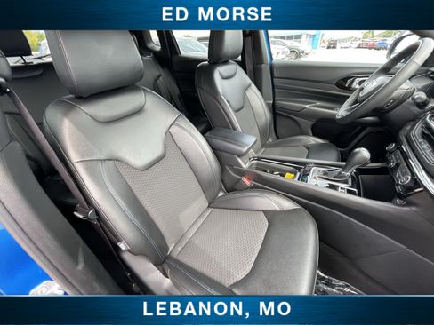 Used 2025 Jeep Compass Latitude w/ Convenience Group AWD/4WD image 28