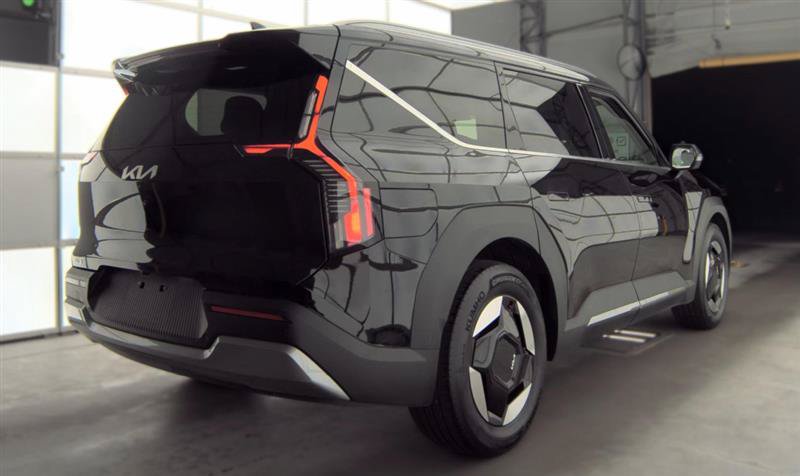 Used 2024 Kia EV9 Wind AWD/4WD image 4