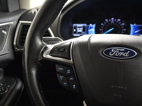 Used 2022 Ford Edge Titanium w/ Equipment Group 301A AWD/4WD image 29