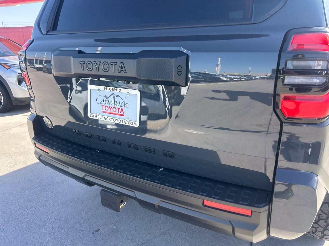 Used 2025 Toyota 4Runner SR5 AWD/4WD image 6