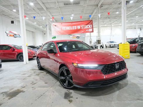 Used 2023 Honda Accord Sport image 2