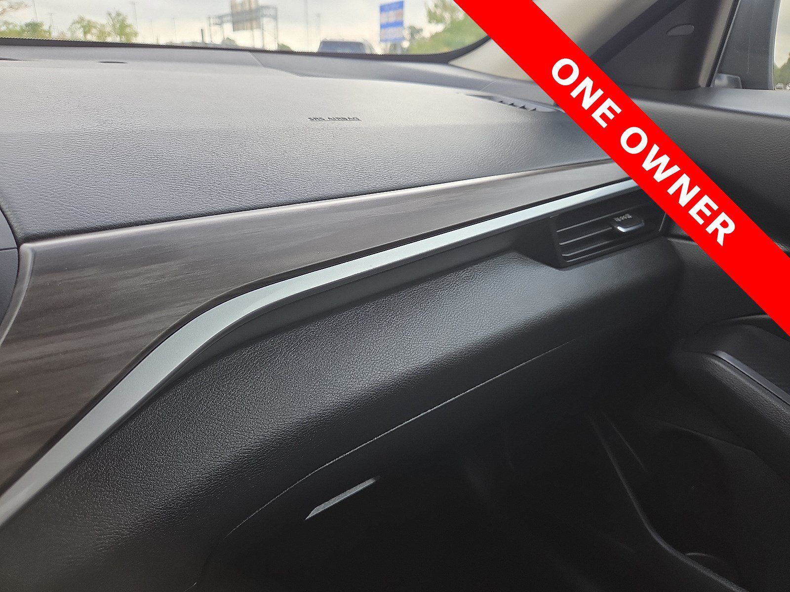 Used 2025 Nissan Altima 2.5 SV FWD image 21