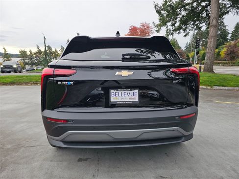 New 2026 Chevrolet Blazer EV LT image 6