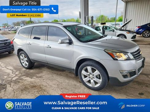 Used 2017 Chevrolet Traverse LT w/ Style and Technology Package FWD image 5