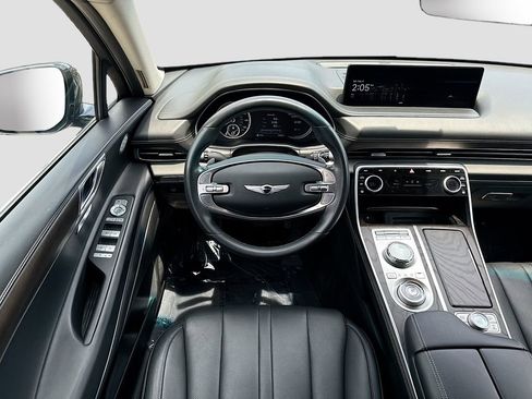 Used 2024 Genesis GV80 2.5T AWD/4WD image 18