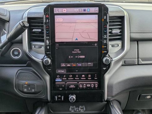 New 2026 RAM 3500 Laramie AWD/4WD image 18