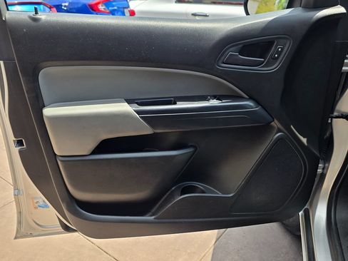 Used 2015 Chevrolet Colorado W/T w/ WT Convenience Package RWD image 25