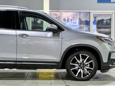 Used 2019 Honda Pilot Touring image 37