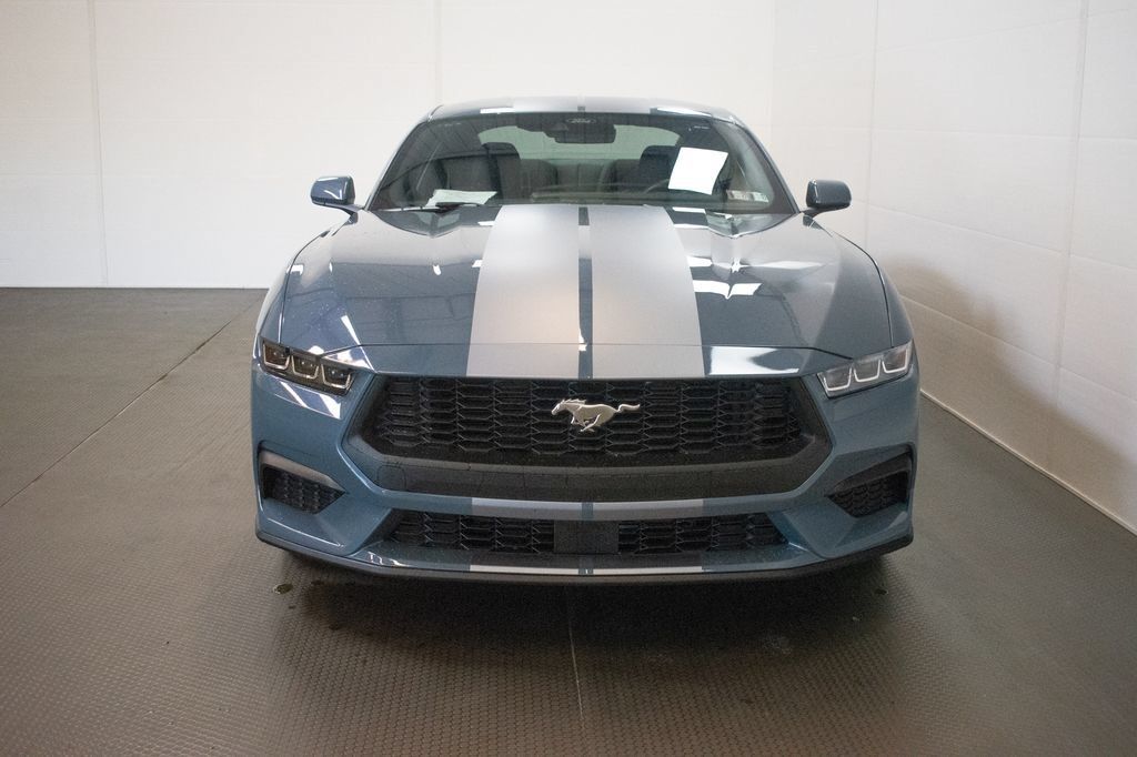 Used 2024 Ford Mustang Premium RWD image 2