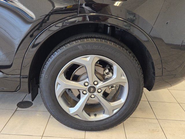 Used 2024 Ford Escape ST-Line w/ Tech Pack #1 AWD/4WD image 14