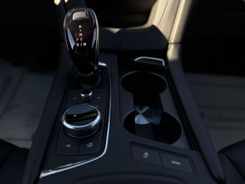 New 2025 Cadillac XT5 Luxury image 18