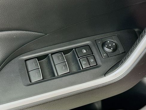 Used 2023 Toyota RAV4 XLE FWD image 19