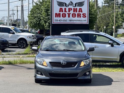 Used 2010 Toyota Corolla CE FWD image 2