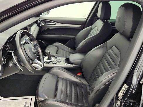 Used 2023 Alfa Romeo Stelvio Veloce image 20