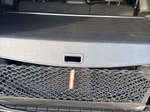 Used 2025 Jeep Grand Cherokee Limited w/ Black Appearance Package image 12