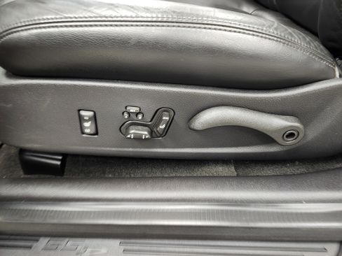 Used 2004 Chevrolet SSR w/ Preferred Equipment Group image 20