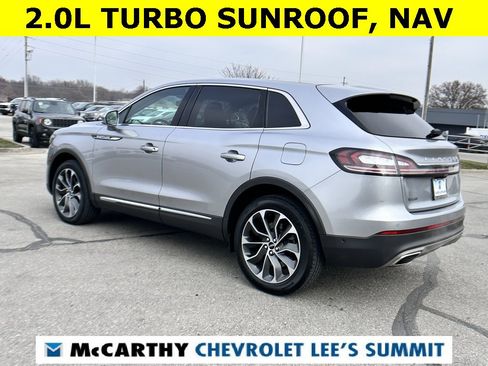 Used 2021 Lincoln Nautilus Reserve image 12