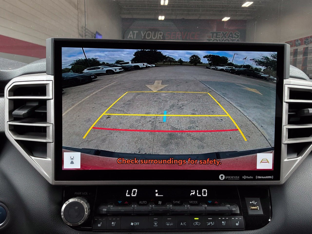 Used 2023 Toyota Tundra Limited w/ Power Package AWD/4WD image 40