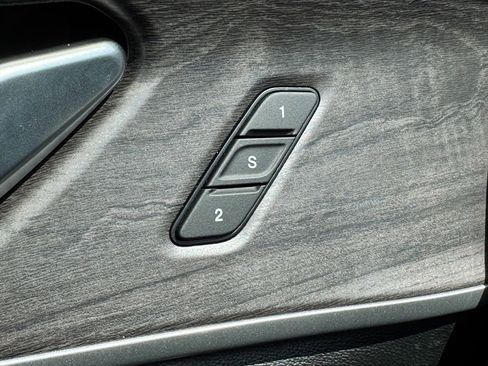 Used 2022 Jeep Grand Cherokee L Limited AWD/4WD image 33