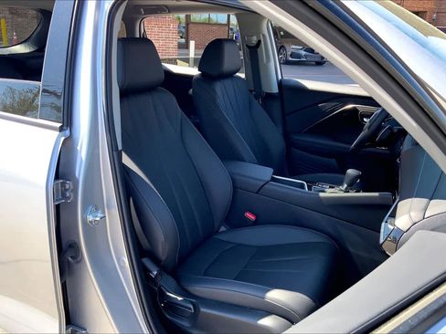 Used 2025 Acura ADX image 9