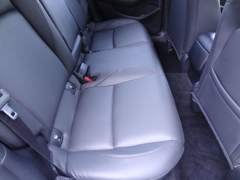 Used 2025 MAZDA MAZDA3 s FWD image 13