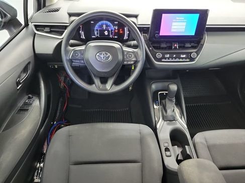 Used 2026 Toyota Corolla LE FWD image 17