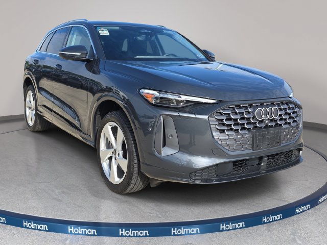 Certified 2025 Audi Q5 Premium Plus w/ Premium Plus AWD/4WD image 4