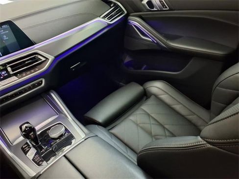 Certified 2023 BMW X6 xDrive40i w/ M Sport Package image 19