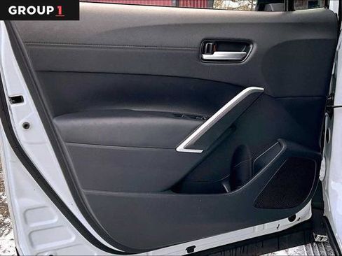 Certified 2025 Toyota Corolla Cross XLE image 22