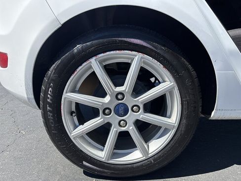 Used 2015 Ford Fiesta SE w/ Equipment Group 201A FWD image 17