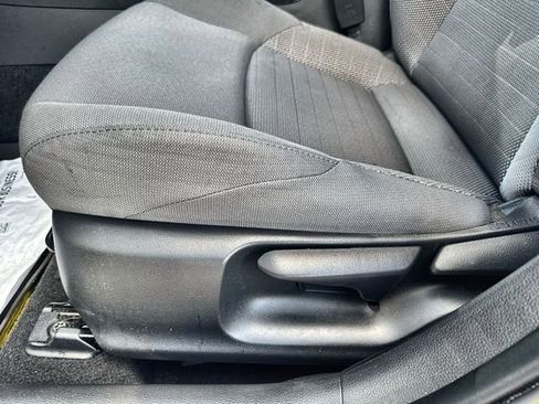 Used 2025 Toyota Corolla SE image 21