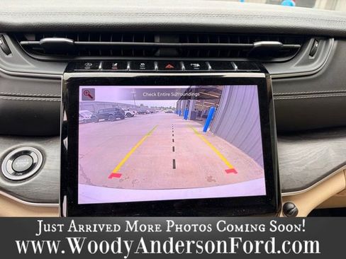 Used 2022 Jeep Grand Cherokee L Limited AWD/4WD image 12