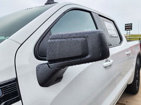 New 2026 GMC Sierra 1500 Elevation image 13