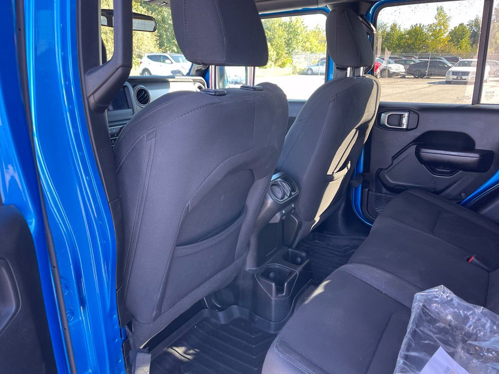 Used 2020 Jeep Gladiator Sport w/ Quick Order Package 24S AWD/4WD image 15