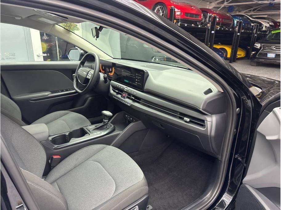 Used 2025 Kia K4 FWD image 18