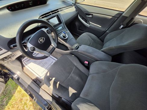 Used 2010 Toyota Prius FWD image 3