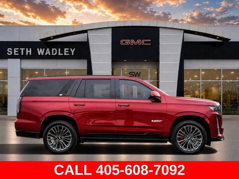 Used 2024 Cadillac Escalade V w/ Heavy-Duty Trailer Package AWD/4WD image 8